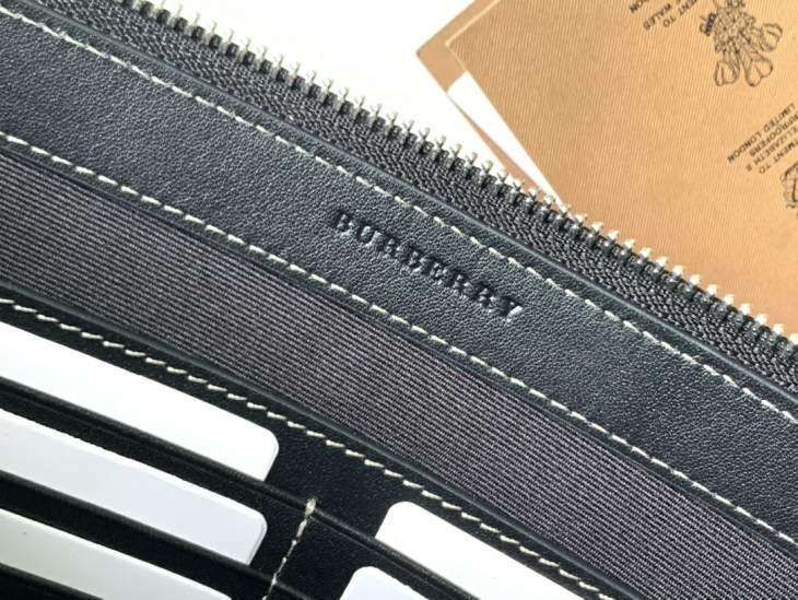 Picture of Burberry Wallets _SKUfw162188495fw